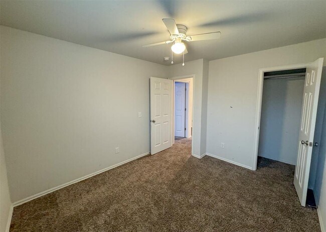 Building Photo - 1109 S Appaloosa Ln