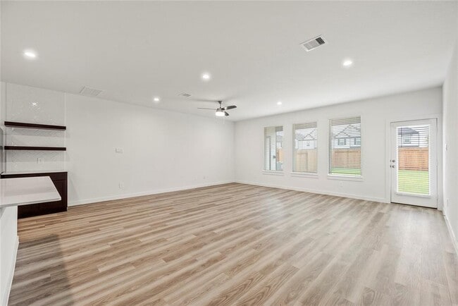 Building Photo - 3217 Rainwood Gate Dr