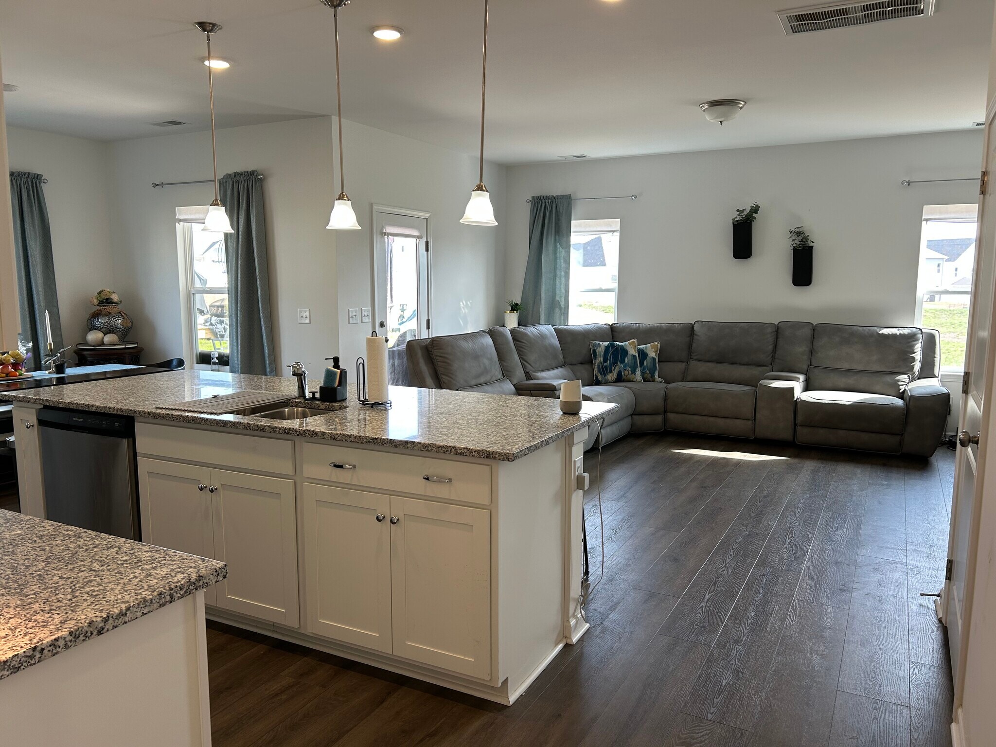 Building Photo - 236 Summerlin Dr