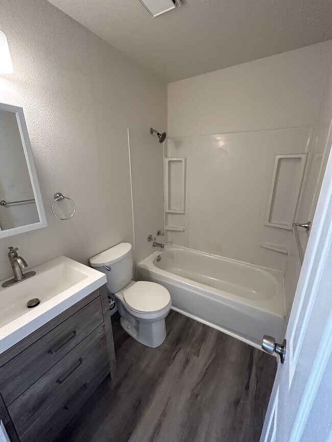 Building Photo - 8220 Medicine Bow Cir