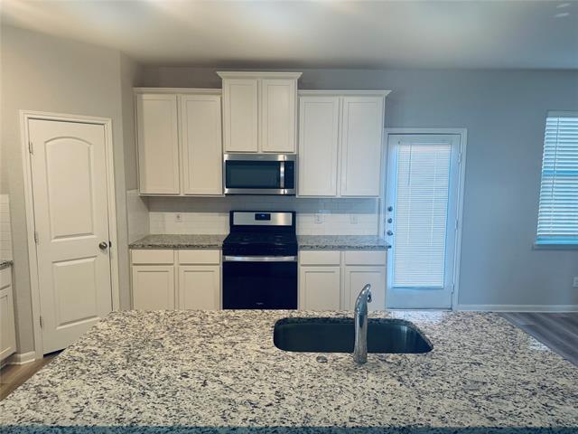 Building Photo - 216 Emma Dr