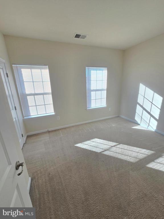 Building Photo - 705 S Macon St.