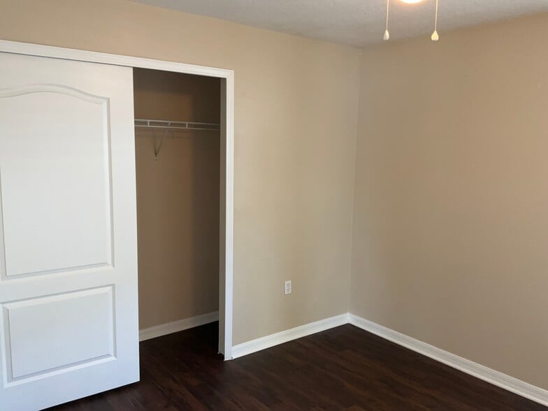 Building Photo - 7461 Hunters Greene Cir