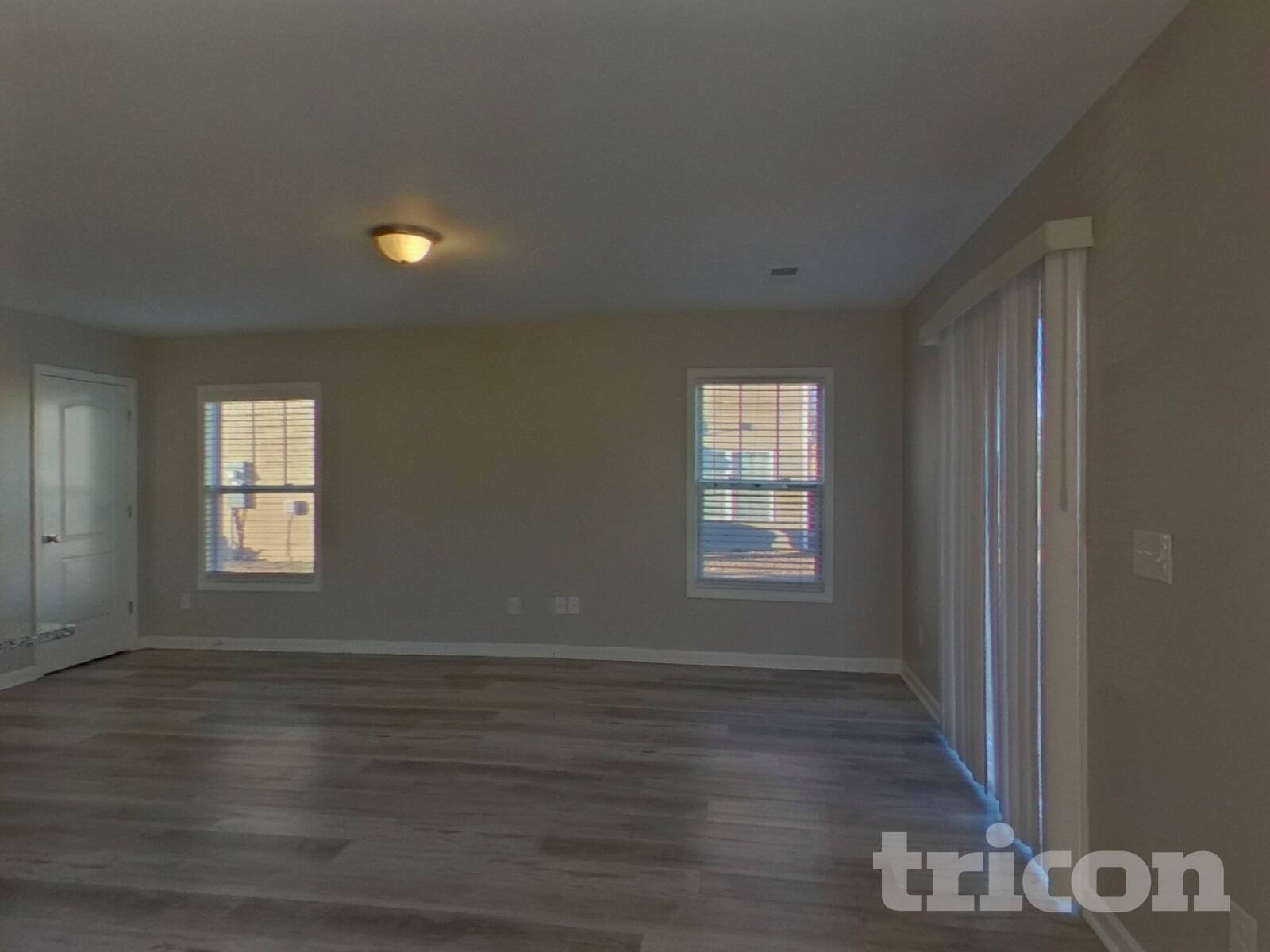 Building Photo - 422 Providence Plantation Cir