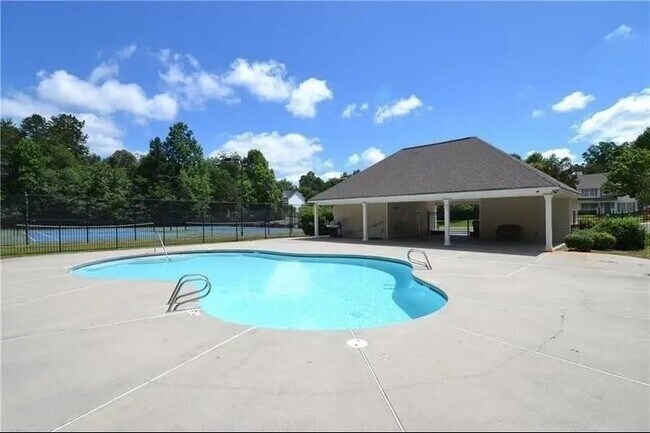 Building Photo - 8805 Penbrooke Ct