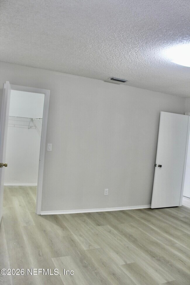 Building Photo - 10178 Geni Hill Cir N