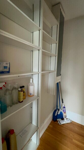 Building Photo - 1000 Memorial Dr