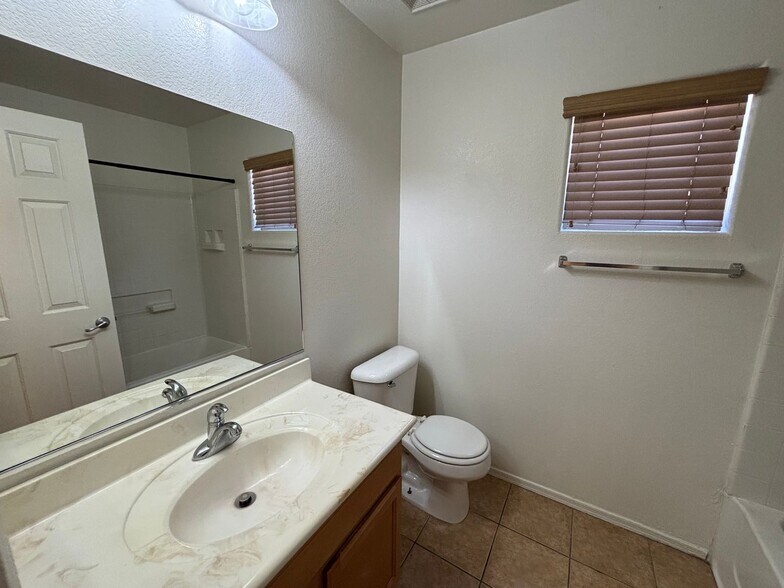 Building Photo - 6047 S Avenida Las Monjas