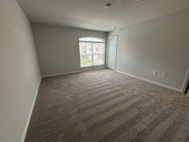 Building Photo - 2242 Dry Moss Way