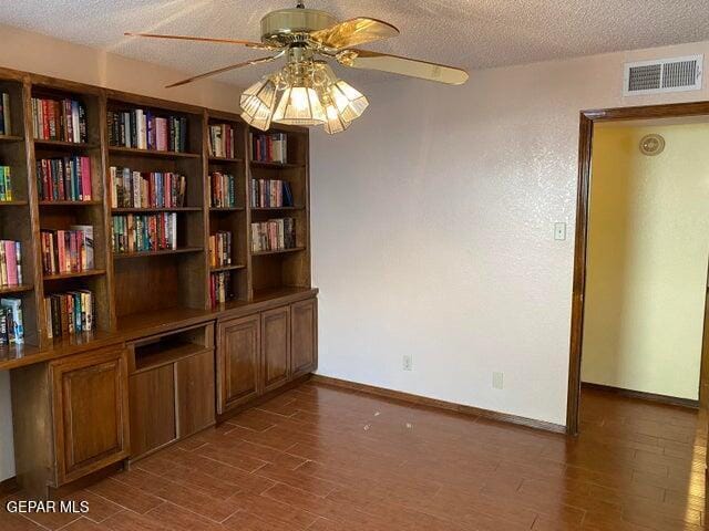Building Photo - 11528 Bobby Fuller Dr