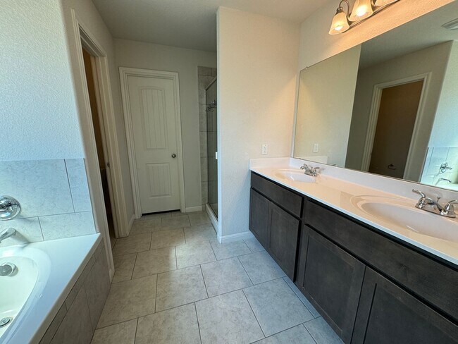 Building Photo - 3802 Appalachian Trl