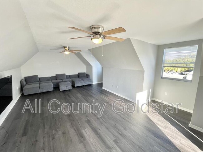 Building Photo - 4254 Flamingo Blvd