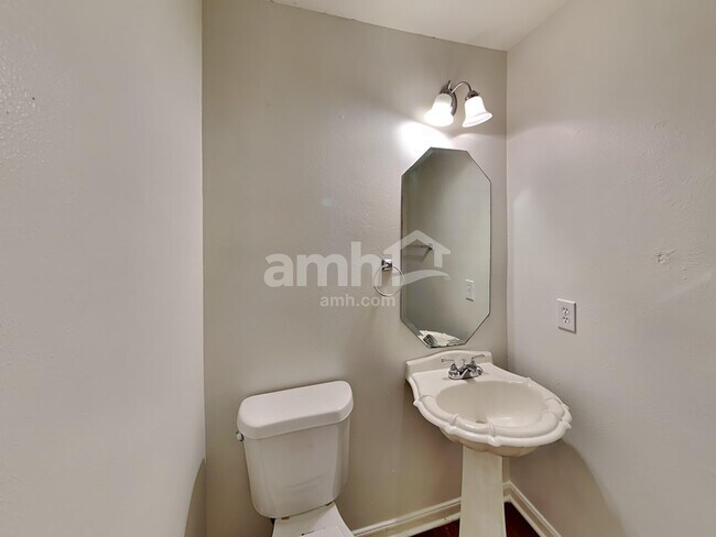 Building Photo - 20610 Cedar Rain Dr