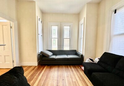 Building Photo - 22 Highgate St