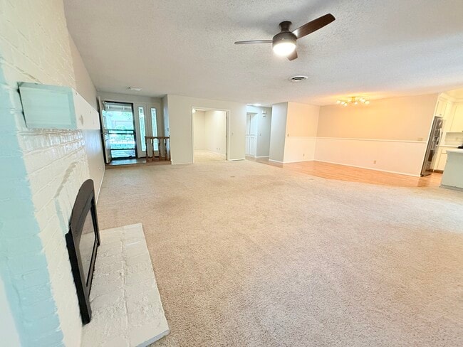 Building Photo - 6917 Monticello Ct