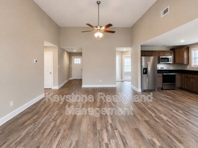 Building Photo - 108 Banagher Ct