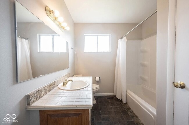 Building Photo - 13907 E 117th St