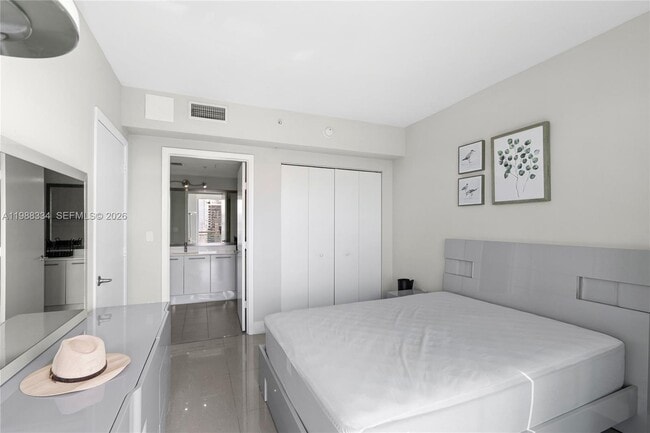 Building Photo - 92 SW 3rd St