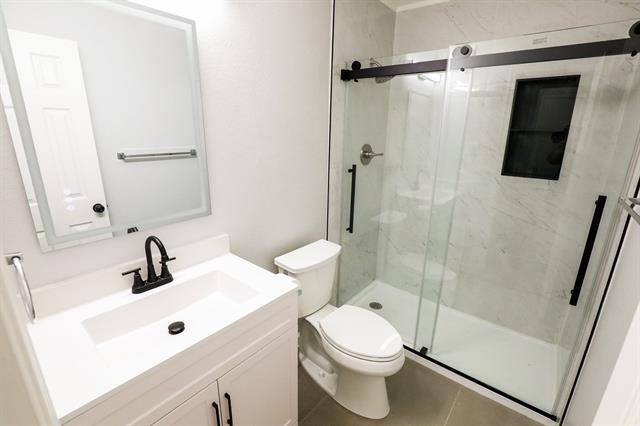Building Photo - 5616 Indian Hill Dr