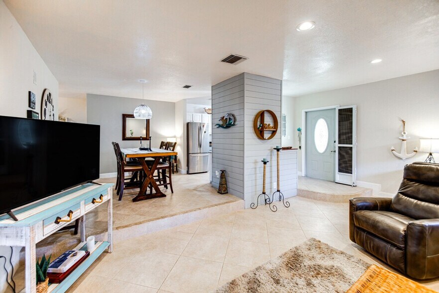 Building Photo - 7199 Blanquilla Ct