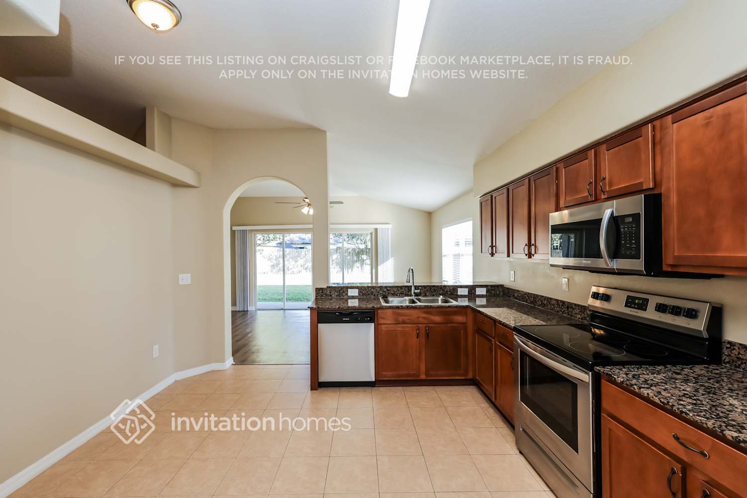 Building Photo - 7128 Royal George Ct