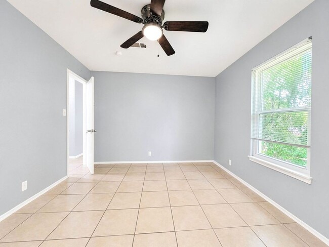 Building Photo - 4614 Gurley Ave