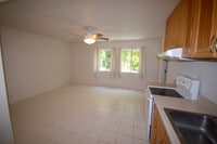 Building Photo - 1751D 10th Ave