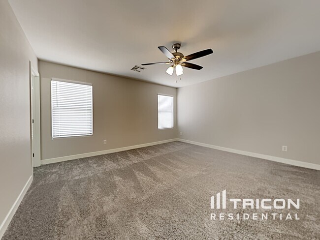 Building Photo - 11514 W Larkspur Rd