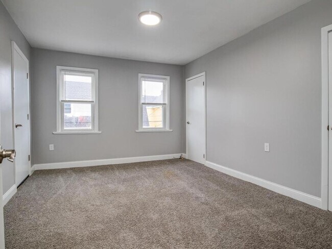 Building Photo - 617 Straight  St Sewickley, PA 15143