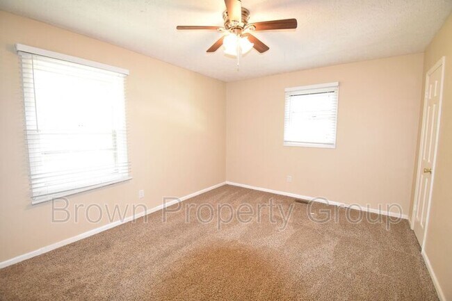Building Photo - 333 McFadyen Dr
