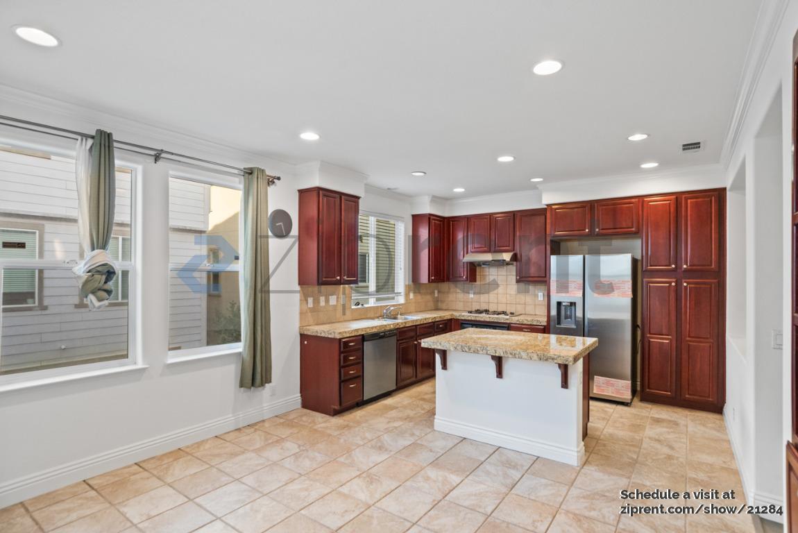 Building Photo - 1644 Salamoni Ct