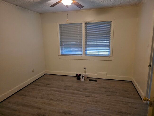 Dining Room - 685 Coleman Ave