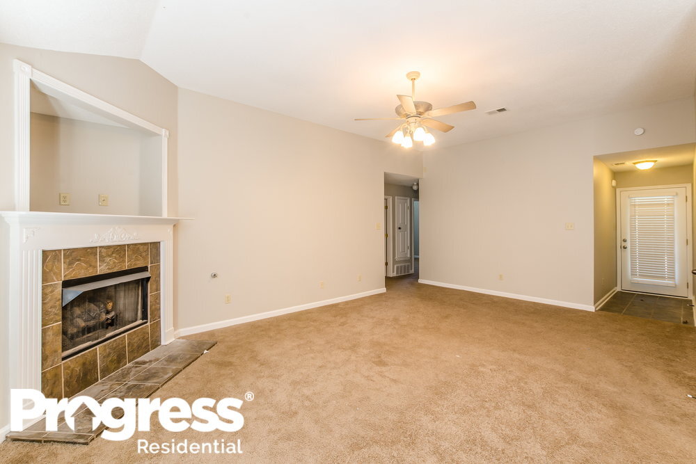 Building Photo - 40 Spring Valley Dr