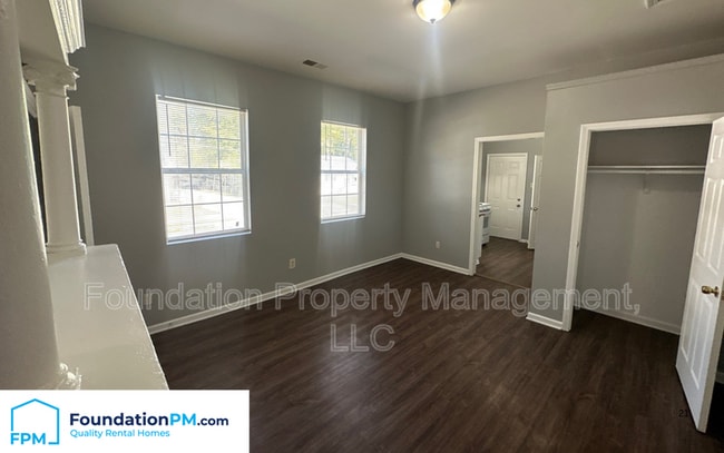 Building Photo - 574 McKinley St