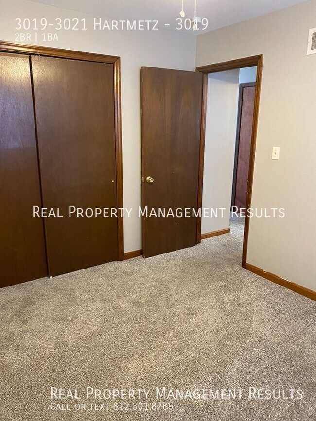 Building Photo - 3019-3021 Hartmetz-3019