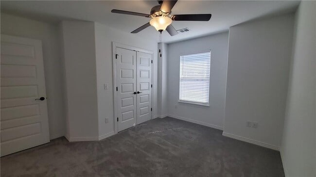 Building Photo - 702 Obsidian Ct