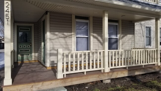 Building Photo - 2451 Tremont Ave