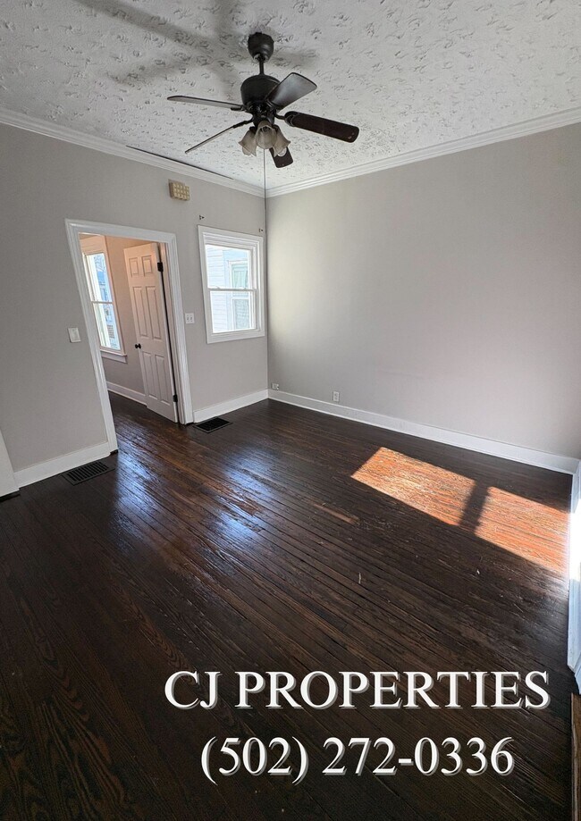 Building Photo - 433 1/2 E. Brandeis Street