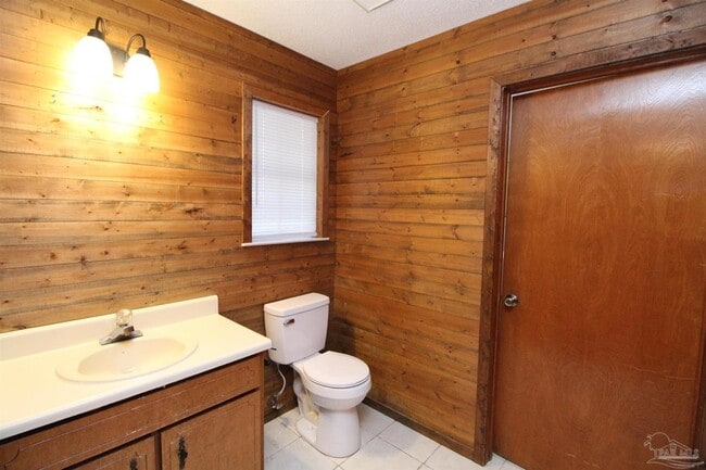 Building Photo - 5705 Bronco Pl