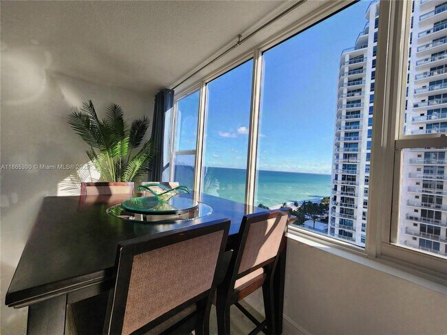 Building Photo - 3505 S Ocean Dr