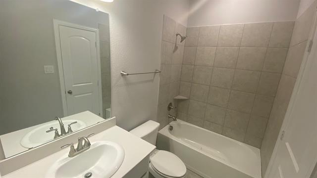 Building Photo - 1410 Brindle Dr