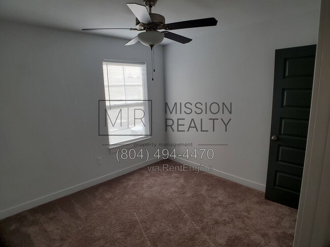 Building Photo - 4520 Josephine Ln