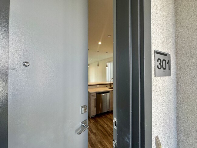 Interior Photo - kit692