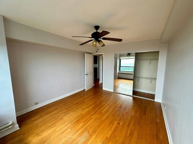 Building Photo - 4180.5 N Marine Dr