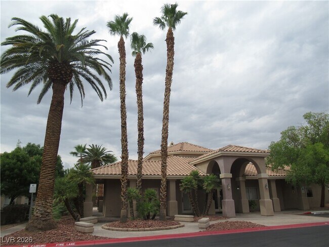 Building Photo - 5125 W Reno Ave