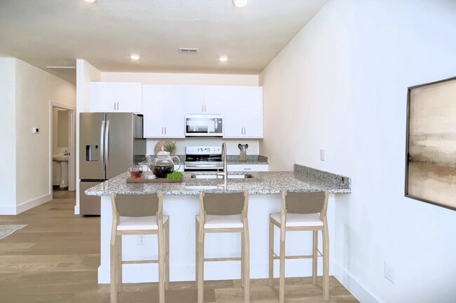 Building Photo - 2448 Legg Ln