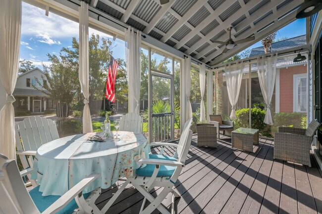 Building Photo - 2469 Bungalo Ln