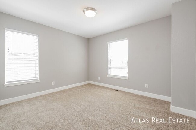 Building Photo - 2815 Canby Way