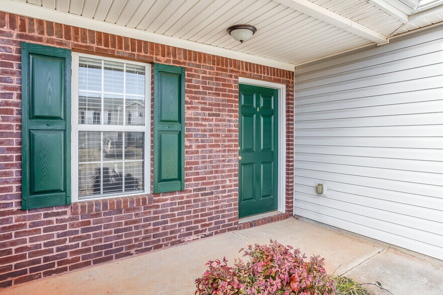 Building Photo - 4085 Mission Way