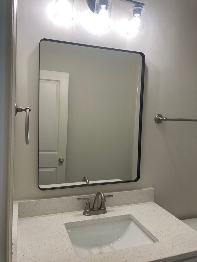 Building Photo - East Longleaf Townhome